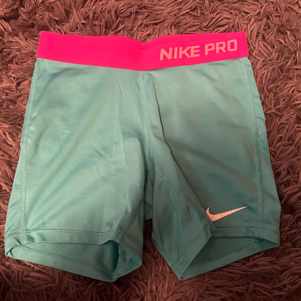 Nike pros